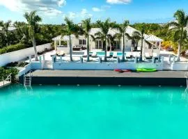 Lagoon View Villa, Pool, Dock, & Waterways