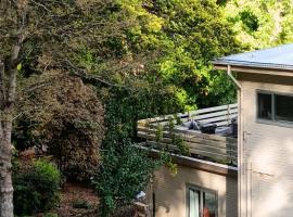 Amberly, Summer House, Mt Lofty Gardens, villa em Crafers