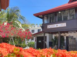 Galera Lodge: Puerto Galera şehrinde bir kiralık sahil evi