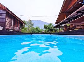 Vang Vieng Garden Villa, hotelli kohteessa Vang Vieng lähellä maamerkkiä Kaeng Nyui Waterfall