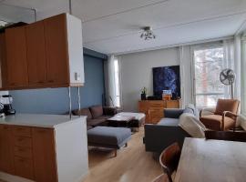 Apartment with sauna, Kilo station 500m – apartament w mieście Laajalahti