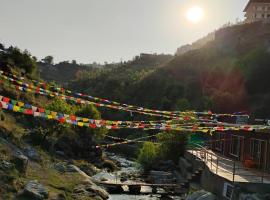 Rivulet Resort & Camping, hotel em Mussoorie