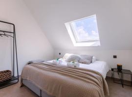 Tosca - Charming double room at ranch "De Blauwe Zaal", hotel v Bruggách