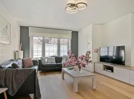 Huswell - Summer-house with sunny garden nearby beach