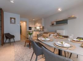 Comfortable 2 bedroom apartment with sea-view, semesterboende i Knokke-Heist