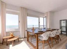 Huswell - Corner apartment with spectacular sea view