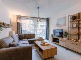 Bright apartment only 5 minutes from the beach, Ferienwohnung in Middelkerke