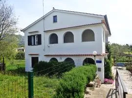Apartmani Katica-u blizini plaže "Pisak"