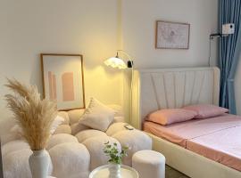 Bunny Bliss-Service Apartment, hotelli kohteessa Hanoi