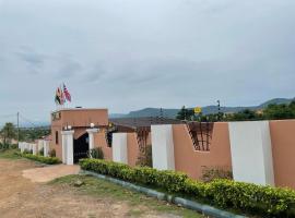 JLK Guest House & Events Centre, hótel í Koforidua