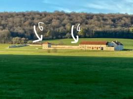 Les Gîtes de la Vallée de l'aujon (10 pers), hotel com estacionamento em Arc-en-Barrois