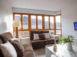 Rural apartment in the mountains, hotel di Panticosa