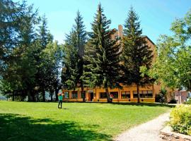 Apartamentos SNÖ Edelweiss, hotel i Cerler