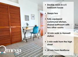 Double Room with a shared Kitchen and bathroom in a 5-Bedroom House at Hanwell, διαμέρισμα σε Hanwell