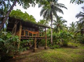 Jardín Botánico del Pacífico y Mecana Ecohotel, hotel i Bahía Solano