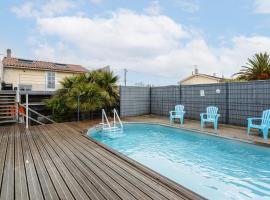 Maison Boyardville Piscine, hotel with pools in Saint-Georges-dʼOl&eacute;ron