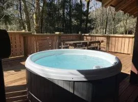 LE RENNE Chalet en bois au calme avec SPA Jacuzzi