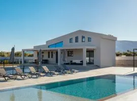 Samantha Villa, By TK Property Management