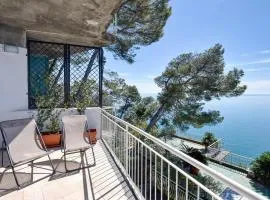 Cozy Apartment In Chiavari With Kitchen