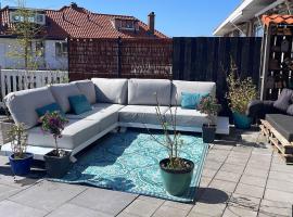 Luxury holiday home in The Hague with a beautiful roof terrace, apartmen di The Hague