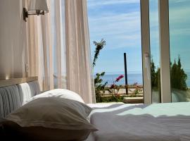 Green Condo Hotel Palase, hotel din Himare