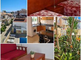 APARTAMENTOS CABRITA, hotel v destinaci Olhos de Água