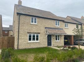 Freelands Gate, Witney, Oxfordshire, villa in Witney