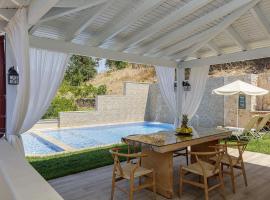 Kampos Villa III, pure elegance, By ThinkVilla, hotell med pool i Achlades