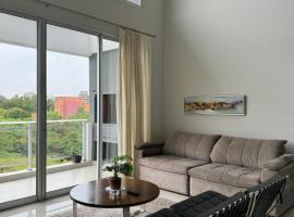 Luxury modern 3 bedroom apartment Villa Morra Asunción, hotel em Assunção