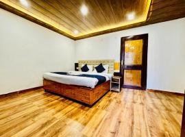 The Royal View Cottage, hotel em Manali
