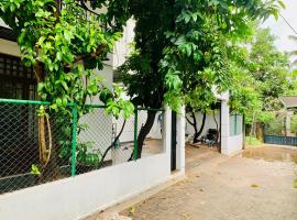 Privet Home Stay, apartment in Wattala
