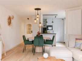 Huswell - Pleasant 2 bedroom apartment in city center, hotel in Blankenberge