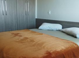 Quarto Confortável Centro e perto de Hospital โรงแรมในโดราโดส