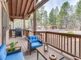Pinetop Cottage with Updated Deck and Fireside Table