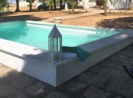 Luxurious Villa in Córdoba + Pool, hotel a Cordoba