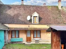 Maison charmante au cœur de Pousseaux avec grand jardin