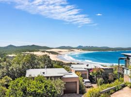 Sea View Retreat, apartment in Nelson Bay