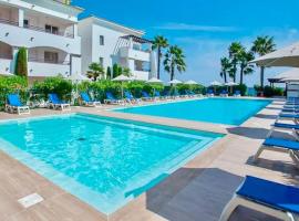 Appartement en bord de mer avec piscine, hotel in San-Nicolao