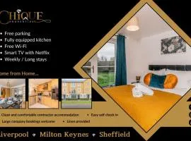 Milton 5BR House with free parking, 3.5 Bathrooms ideal for CONTRACTORS & WEEKEND stays