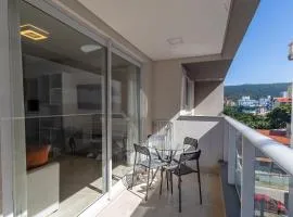 Terrazzo 503B - Apartamento 02 suítes - Acomoda até 06 pessoas - À poucos metros da praia de Bombas - (Consultar serviços de roupa de cama e banho)