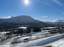 Flott leilighet med ski in ski out, utsikt og balkong, ubytování v soukromí v destinaci Oppdal