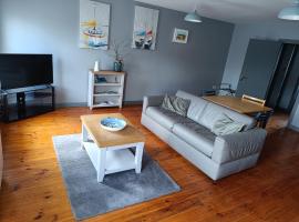 Dingle Town Center Apartment, hotel en Dingle