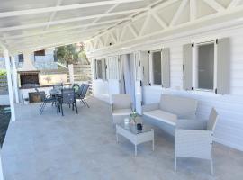 Sunset Beach House, hotel en Nea Potidaea