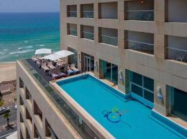 Leonardo hotel , Very luxury suite, high floor, in fron of See, hotell i Bat Yam