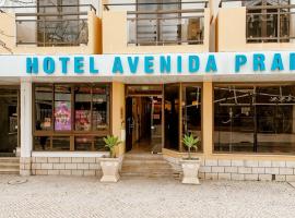 Hotel Avenida Praia, hotell i Portimão