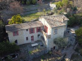 Studio avec cuisine attenante au Domaine des Petites Sœurs avec 5200m2 arboré à 800m du centre historique, hotel in Vence