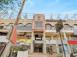 OYO Hotel Stay Inn: Bodakdev şehrinde bir otel
