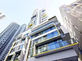 A Stylish & Comfy 2BR Apt Near Southern Cross