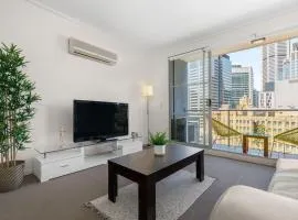 A Stylish Apt City Views Next To Darling Harbour