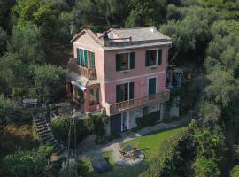 B&B Tre Mari Portofino -Nestled in Nature-, romanttinen hotelli Portofinossa